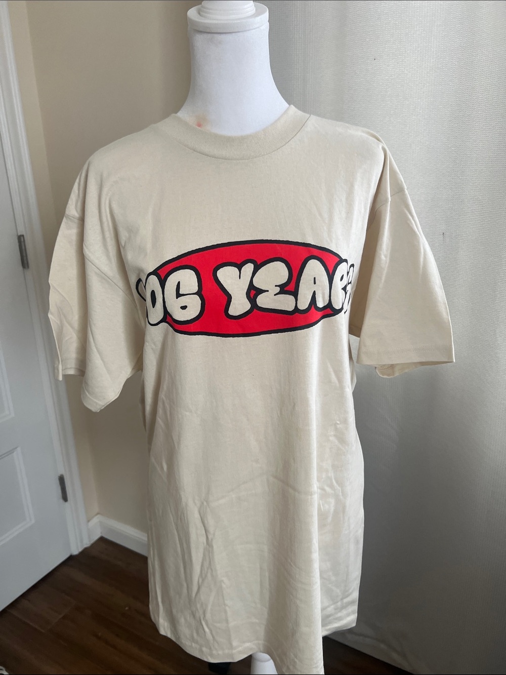 Zumiez Cream Short Sleeve Tee with Red and Black Graphic